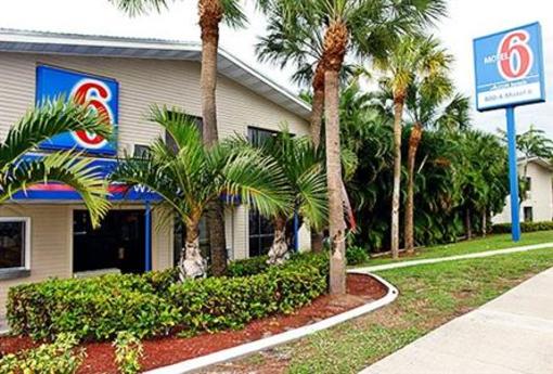 фото отеля Motel 6 Fort Lauderdale