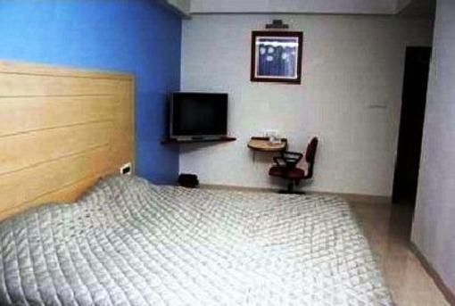 фото отеля Hotel Raviraj Pune