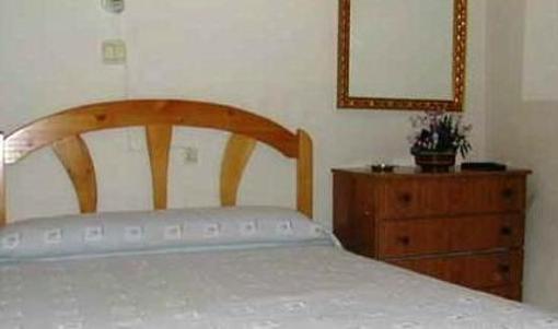 фото отеля Hostal Fuentesol Madrid