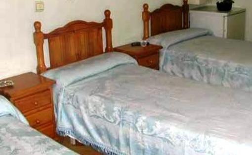 фото отеля Hostal Fuentesol Madrid