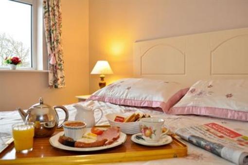 фото отеля College Crest Guest House Galway