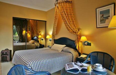 фото отеля Tiara Miramar Beach Hotel Cannes
