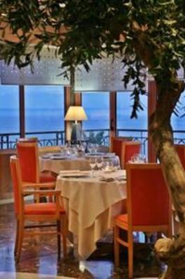 фото отеля Tiara Miramar Beach Hotel Cannes