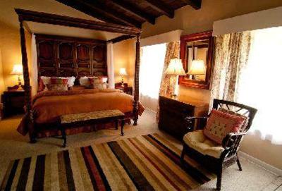 фото отеля Sandpiper Inn Carmel