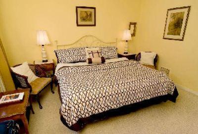 фото отеля Sandpiper Inn Carmel
