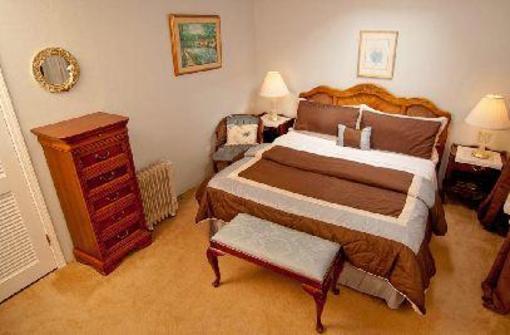 фото отеля Sandpiper Inn Carmel