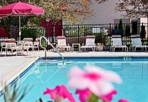 фото отеля Towneplace Suites Falls Church