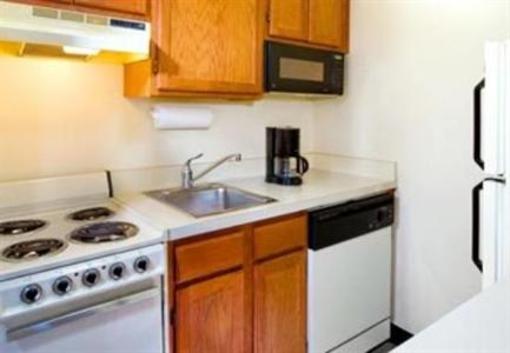 фото отеля Towneplace Suites Falls Church