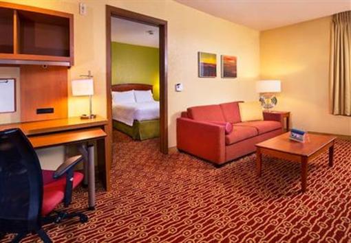 фото отеля Towneplace Suites Falls Church