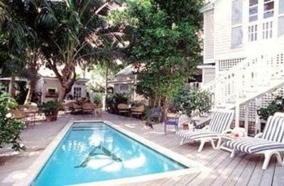 фото отеля Andrews Inn & Garden Cottages Key West