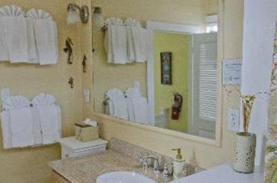 фото отеля Andrews Inn & Garden Cottages Key West