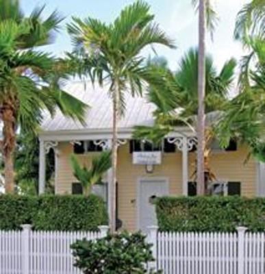 фото отеля Andrews Inn & Garden Cottages Key West