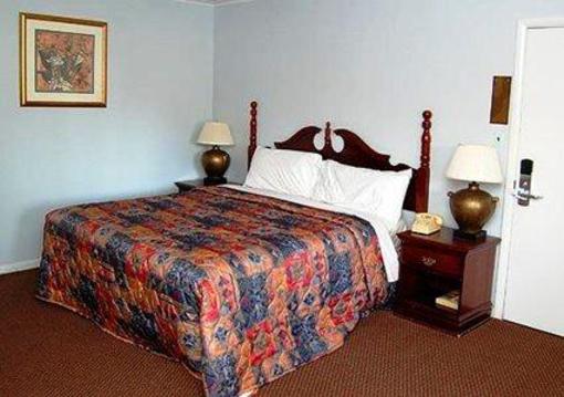 фото отеля Rodeway Inn Kingston