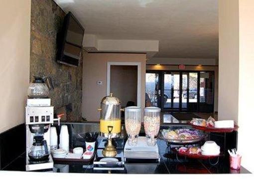 фото отеля Rodeway Inn Kingston