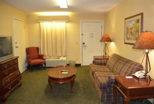 фото отеля Baymont Inn & Suites Cleveland