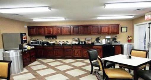 фото отеля Baymont Inn & Suites Cleveland