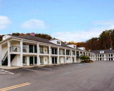 фото отеля Baymont Inn & Suites Cleveland