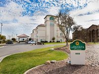 La Quinta Inn & Suites Bakersfield