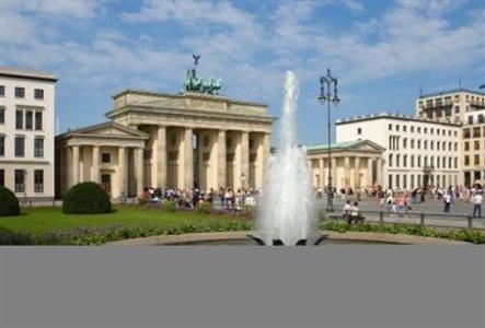 фото отеля Hampton by Hilton Berlin City West