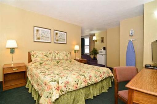 фото отеля Americas Best Value Inn and Suites Downtown Kansas City