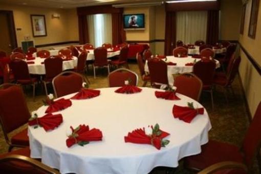 фото отеля Country Inn & Suites Petersburg