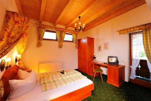фото отеля Hotel Viktoria & Landhaus Joggl