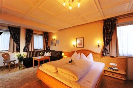 фото отеля Hotel Viktoria & Landhaus Joggl