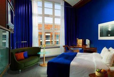 фото отеля Sheraton Hannover Pelikan Hotel