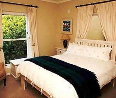 фото отеля Moonglow Guest House