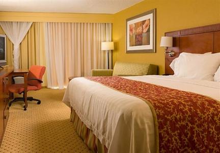 фото отеля Courtyard Miami Coral Gables