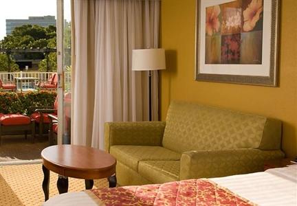 фото отеля Courtyard Miami Coral Gables