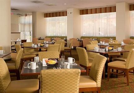 фото отеля Courtyard Miami Coral Gables