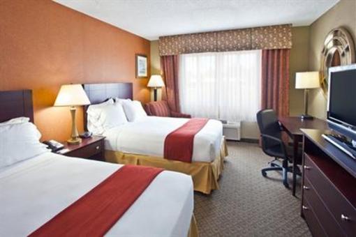 фото отеля Holiday Inn Express Clearwater East - ICOT Center