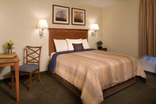фото отеля Candlewood Suites La Porte