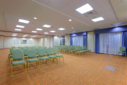 фото отеля Country Inn & Suites Norfolk Airport South