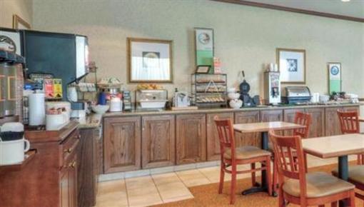фото отеля Country Inn & Suites Norfolk Airport South
