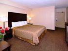 фото отеля Rodeway Inn & Suites Bakersfield