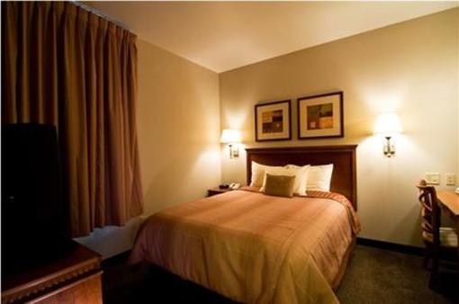 фото отеля Candlewood Suites Polaris
