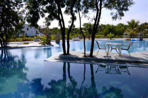 фото отеля Lahari Resorts