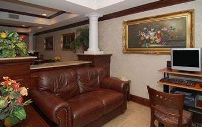 фото отеля Comfort Suites North Bergen