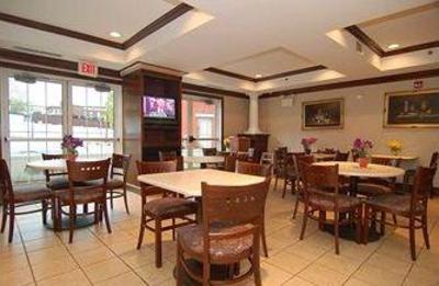 фото отеля Comfort Suites North Bergen