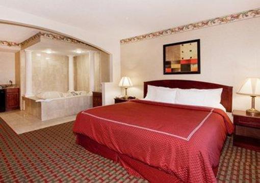 фото отеля Comfort Suites North Bergen
