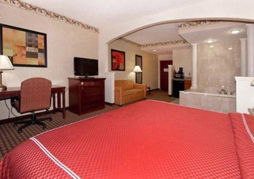 фото отеля Comfort Suites North Bergen