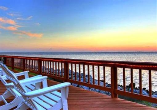 фото отеля Sailport Waterfront Suites