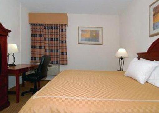 фото отеля Comfort Suites Daytona Beach