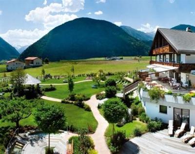 фото отеля Beauty & Wellness Resort Garberhof Mals