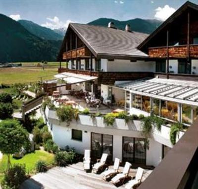 фото отеля Beauty & Wellness Resort Garberhof Mals