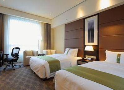 фото отеля Holiday Inn Nantong Oasis International