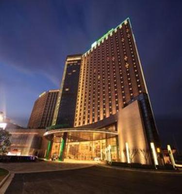 фото отеля Holiday Inn Nantong Oasis International