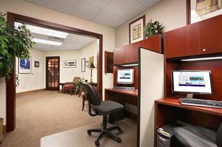 фото отеля Hilton Wichita Airport